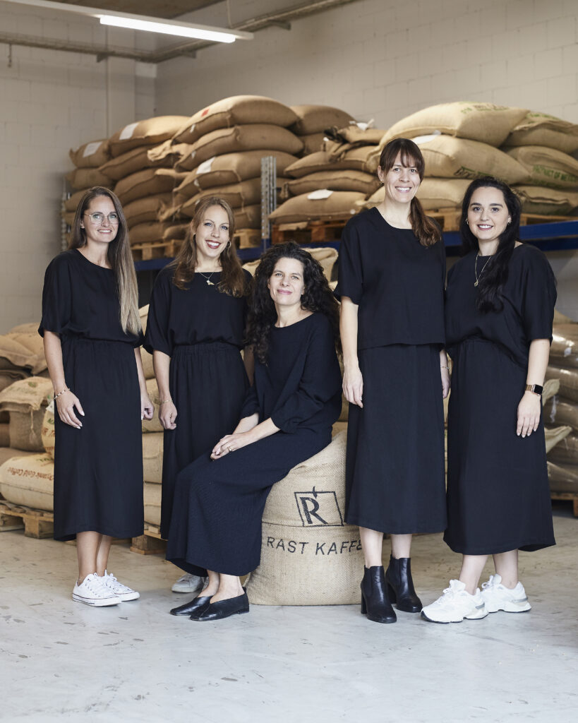 Nachhaltige Uniform für Rast Kaffee